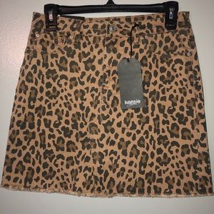 Kensie Cheetah Mini Skirt Size 2 (26) NWT